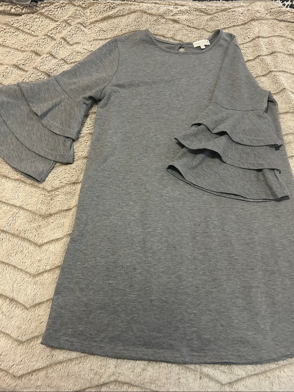 Simply Southern Gray Knit Top with Gold Logo Tag